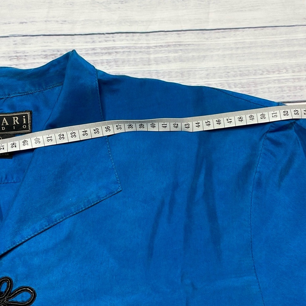 100% Silk Blue Silk Blouse with Knot Buttons - Picture 7 of 16